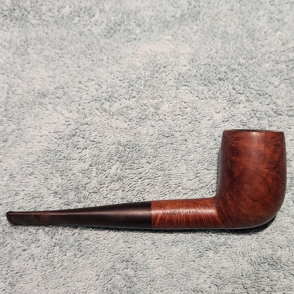 Peer Import, Denmark Handcrafted Brown Tobacco Pipe - Picture 1 of 4